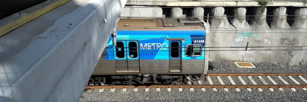 Train emerges from Ormond underpass