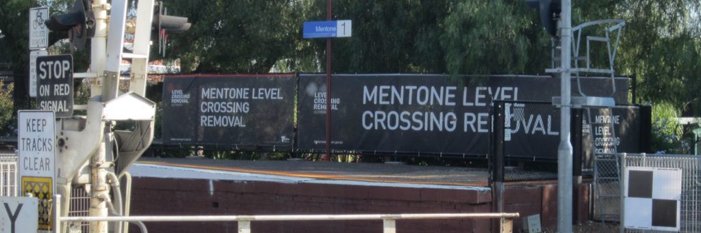 Mentone station