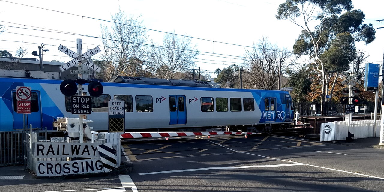 Surrey Hills level crossing