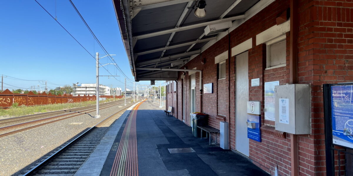 Middle Footscray station