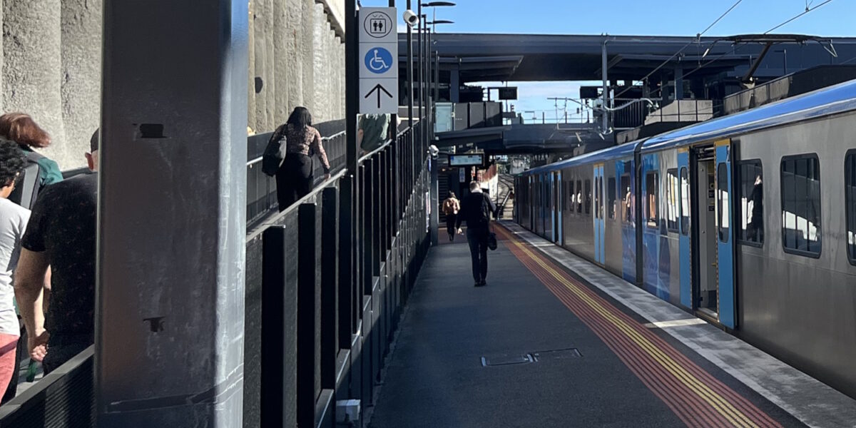 Exit ramp at Bentleigh station