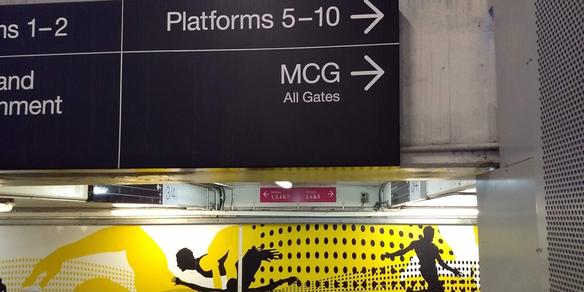 Richmond station signage for MCG exit